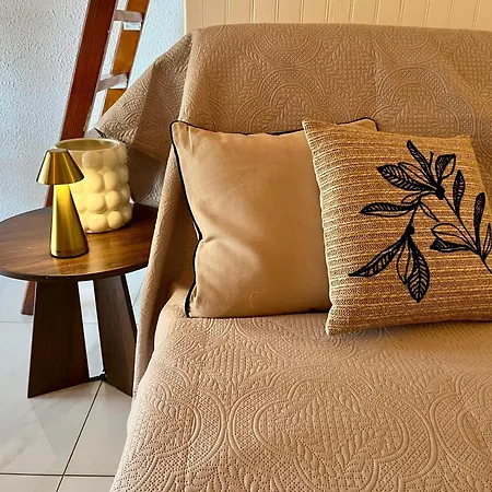 Joli Maisonnette A 100m De La * بورْتِكْسْيو