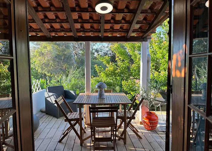 Appartement Joli Maisonnette A 100m De La *